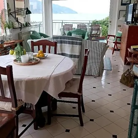 Stork's Nest - La Cicogna With Terrace And Sea View דירה מונטרוסו אל מארה