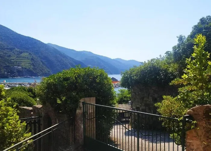 Stork's Nest - La Cicogna With Terrace And Sea View